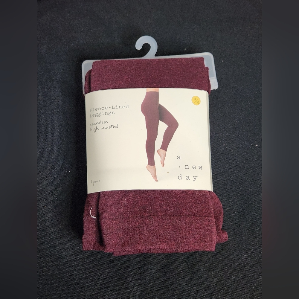 NWT A new day maroon Leggings